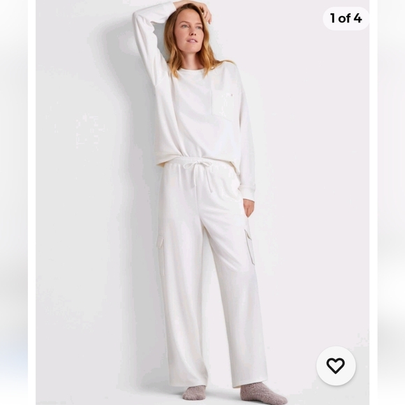 State of Day Women's High-Rise Fleece Cargo Sweatpants Off White - Picture 1 of 9